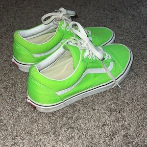 UA GREEN OLD SKOOL SNEAKERS